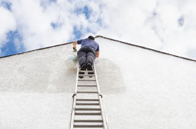 Peinture extérieure à Carves — façades et ravalement